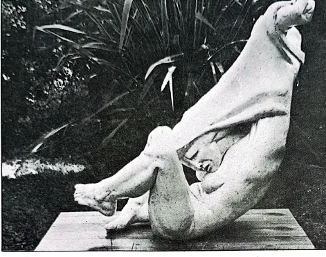 Escultura Agonía por María Cristina Ibarrondo